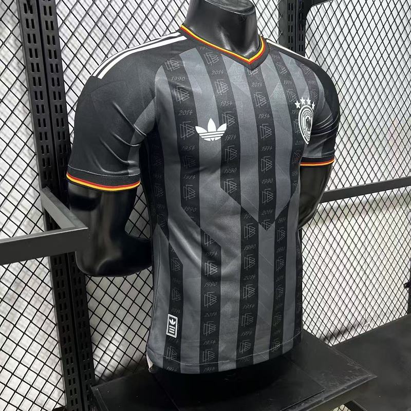 Alemania Edición Especial Diseño 2 Versión Jugador 2026 (Negra) 6