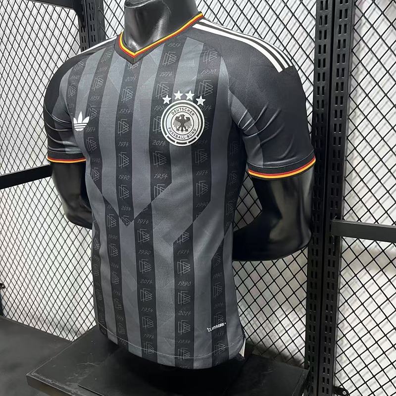 Alemania Edición Especial Diseño 2 Versión Jugador 2026 (Negra) 7