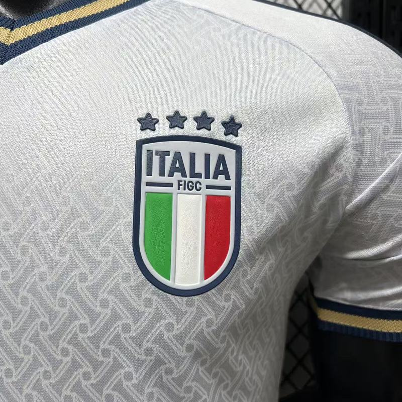 Italia Visitante Versión Jugador 2026 (Blanca) 5
