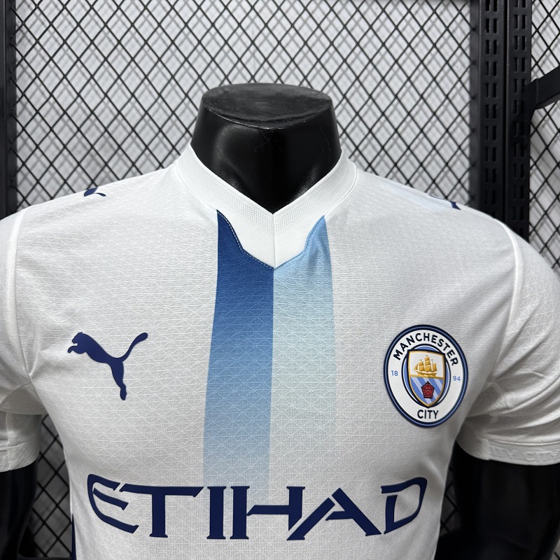 Manchester City Tercera Versión Jugador 2026 (Blanca) 3