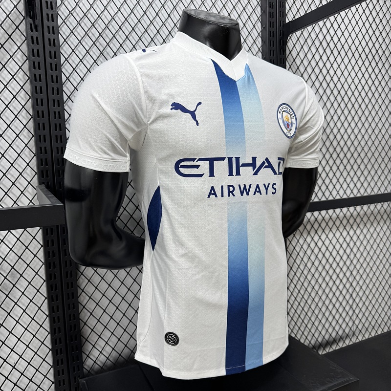 Manchester City Tercera Versión Jugador 2026 (Blanca) 6