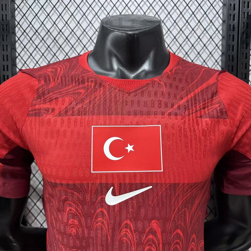 Turquía Local Versión Jugador 2026 (Roja) 3