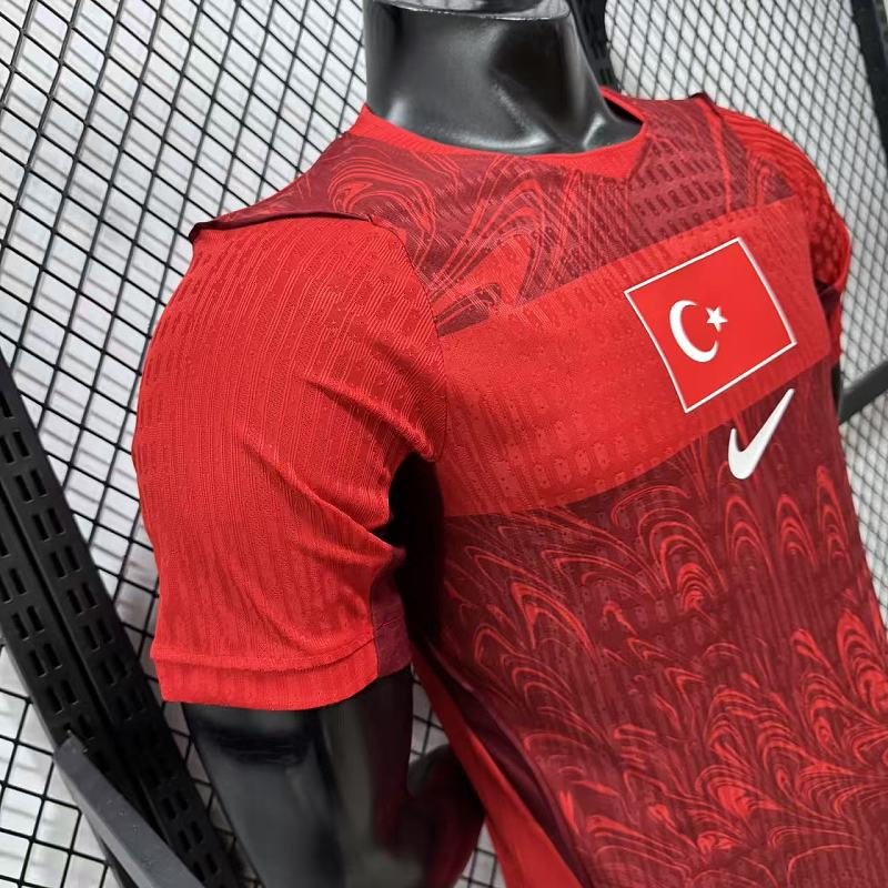 Turquía Local Versión Jugador 2026 (Roja) 7