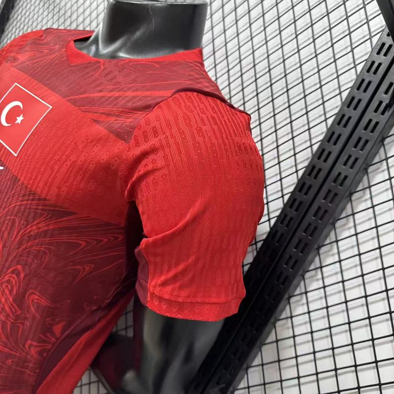 Turquía Local Versión Jugador 2026 (Roja) 8