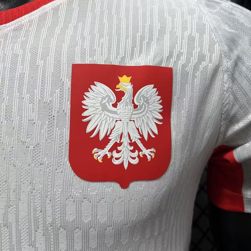 Polonia Local Versión Jugador 2026 (Blanca) 5