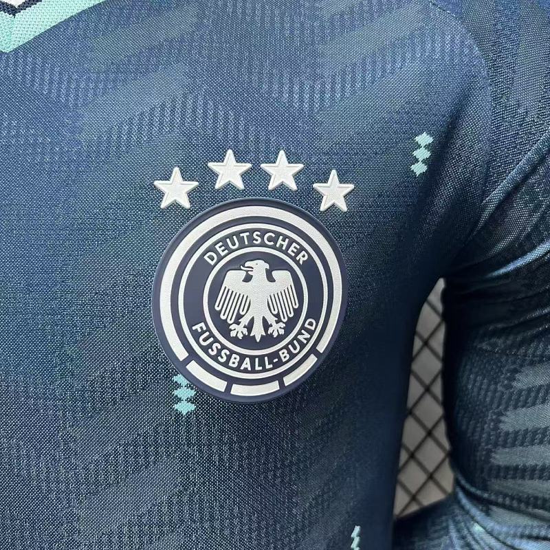 Alemania Visitante Versión Jugador 2026 (Azul Marino, Manga Larga) 6