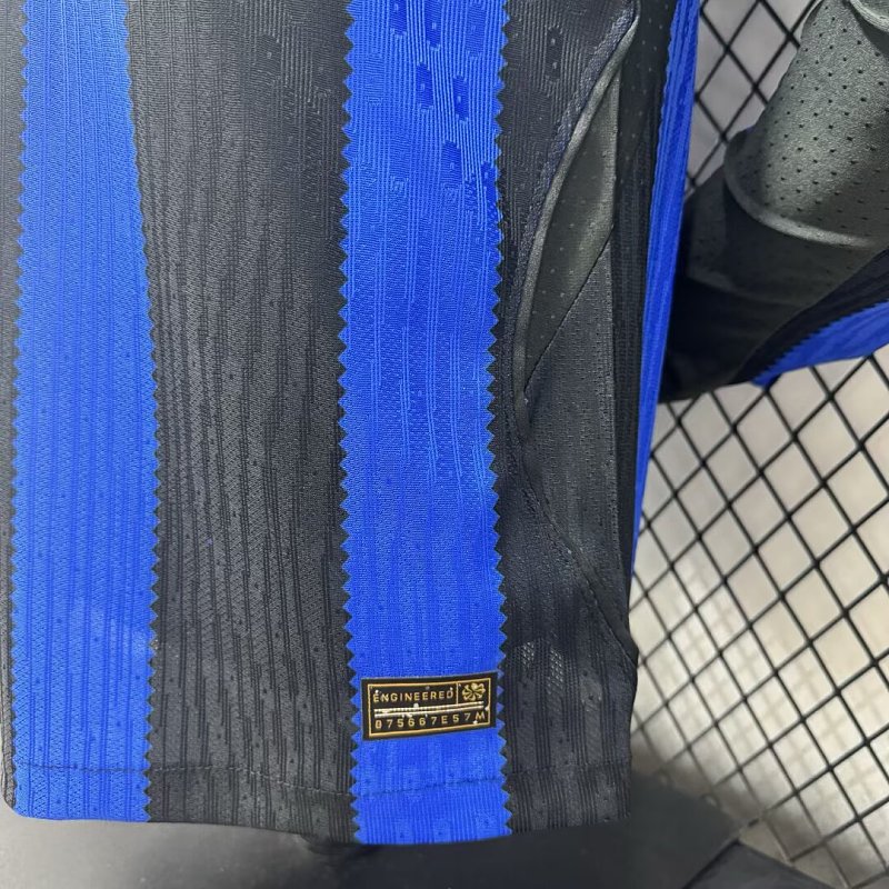 Inter Milan Local Versión Jugador 2026/27 (Azul, Manga Larga) 10