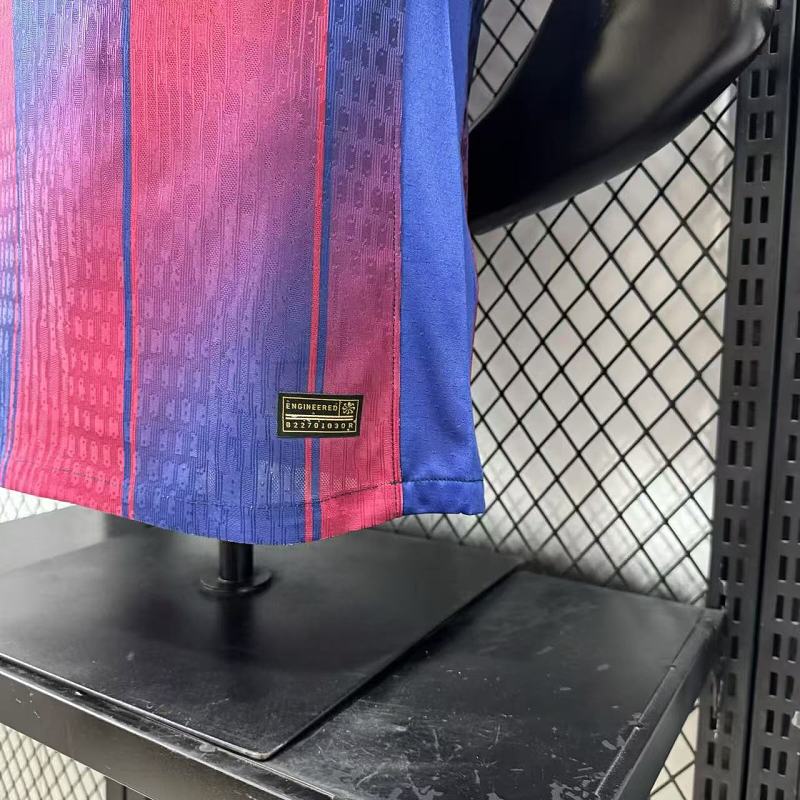FC Barcelona Edición Especial Versión Jugador 2025/26 (Azul) 11