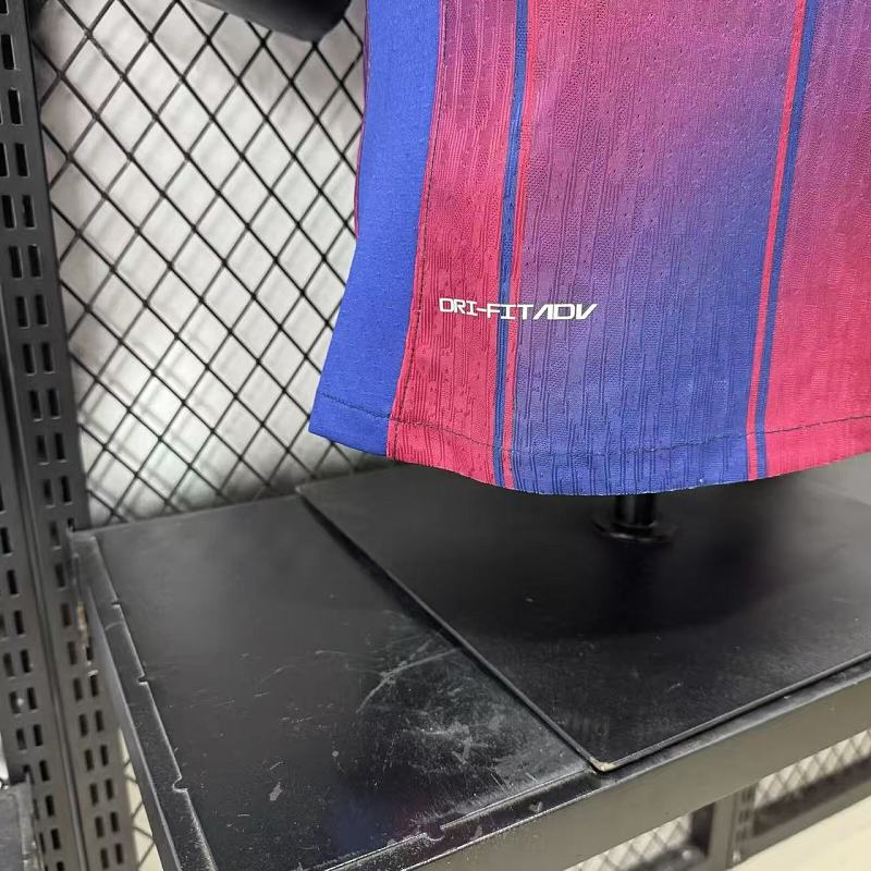 FC Barcelona Edición Especial Versión Jugador 2025/26 (Azul) 10