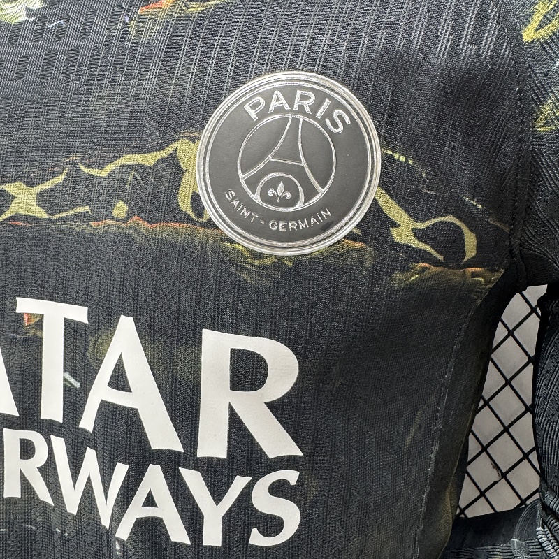 Paris Saint-Germain Cuarta Versión Jugador 2026/27 (Negra, Manga Larga) 7
