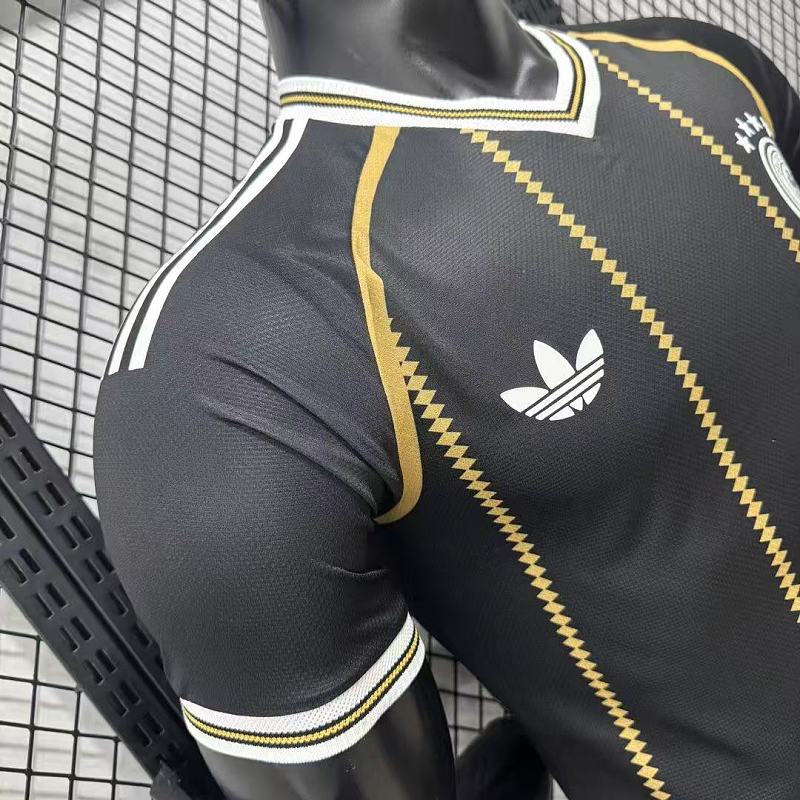 Alemania Edición Especial Versión Jugador 2026 (Negra) 7