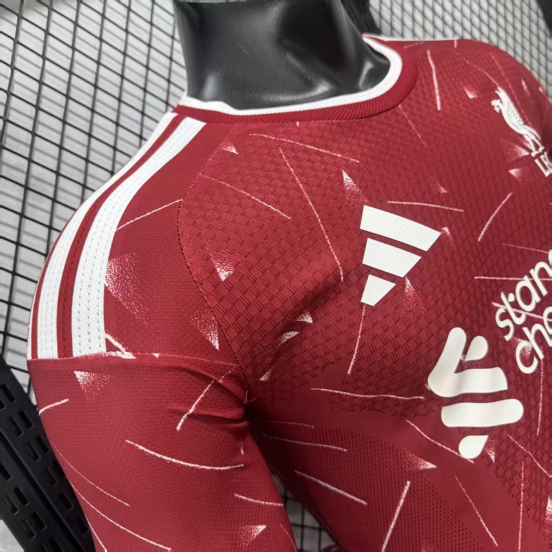 Liverpool Local Versión Jugador 2026/27 (Roja, Manga Larga) 5