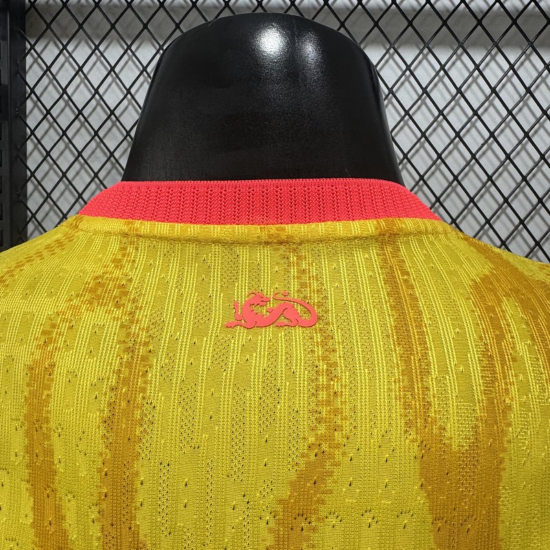 China Visitante Versión Jugador 2026 (Amarilla) 4