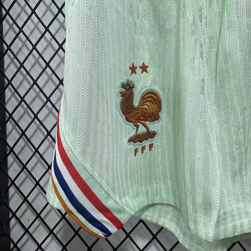 Francia Short Local Versión Jugador 2026 (Beige) 5