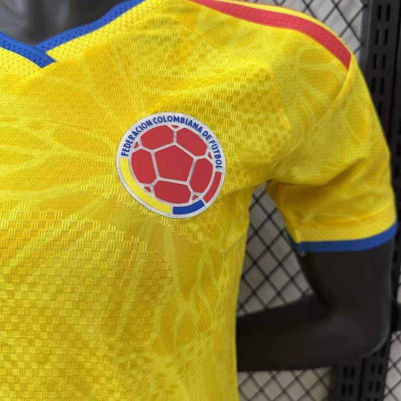 Colombia Local Versión Mujer 2026 (Amarilla) 8