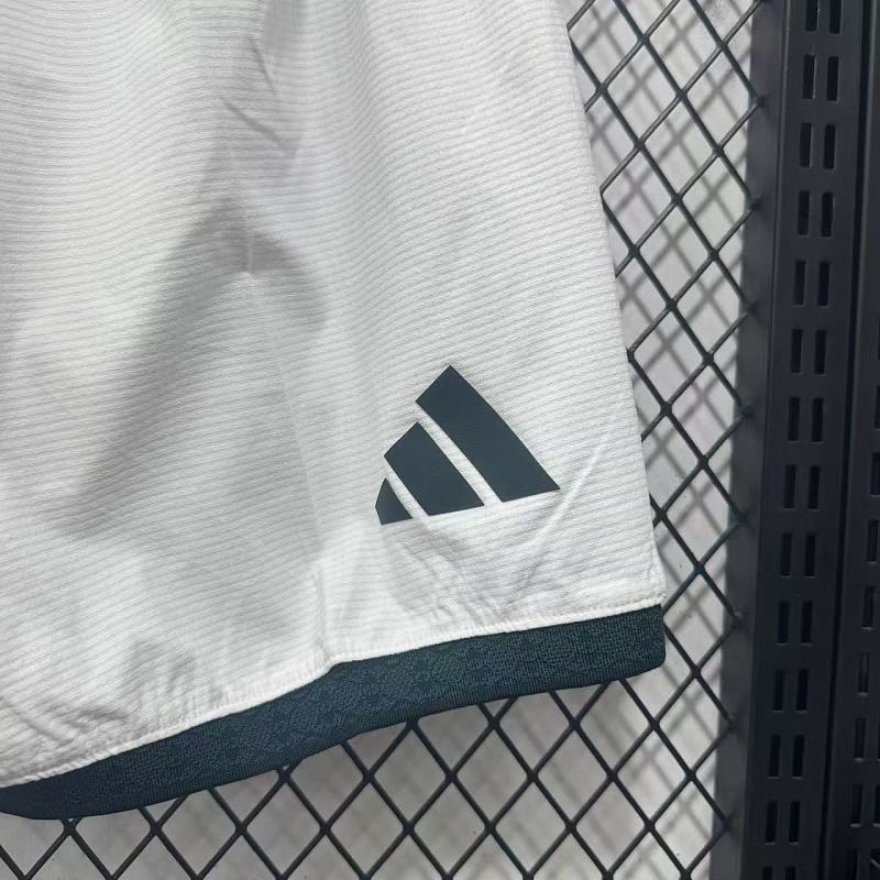 Real Madrid Short Local Versión Jugador 2026/27 (Blanco) 8