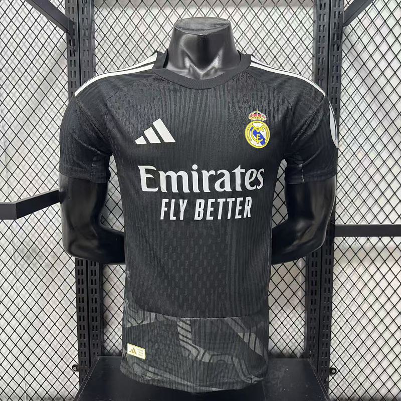 Real Madrid Portero Versión Jugador 2026/27 (Negra)