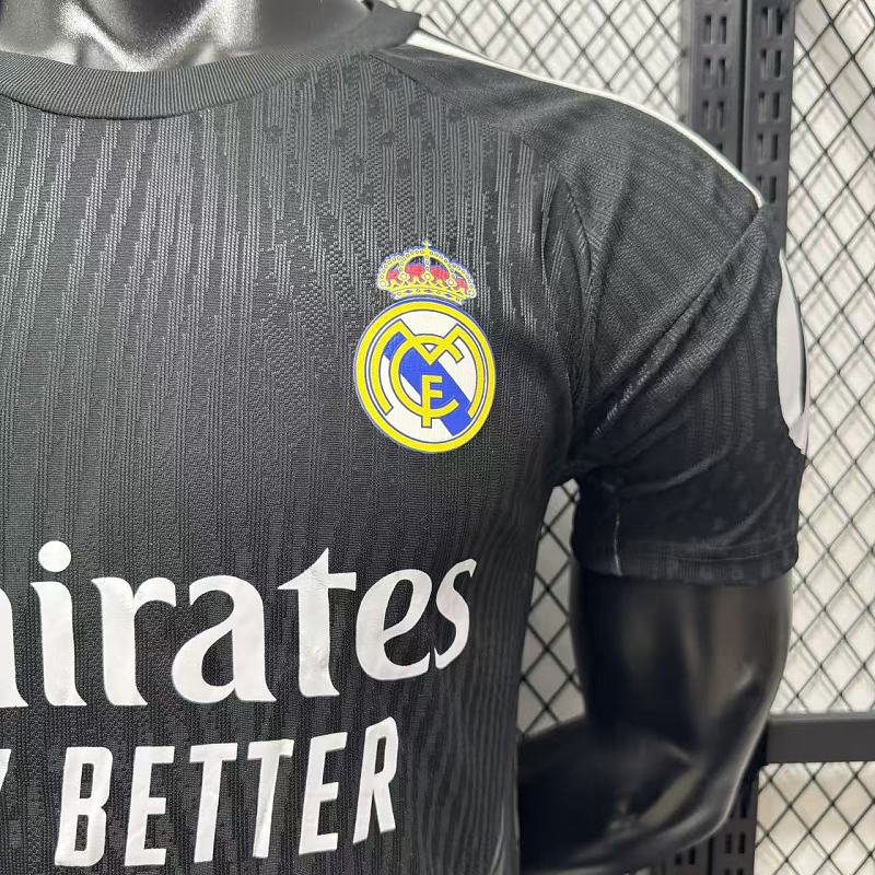 Real Madrid Portero Versión Jugador 2026/27 (Negra) 5