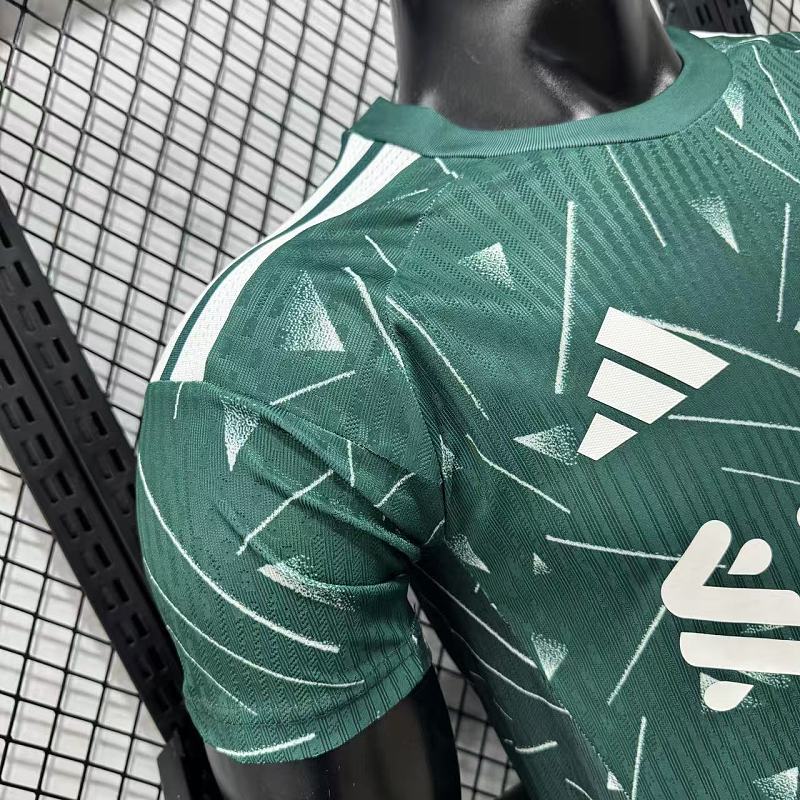 Liverpool Portero Versión Jugador 2026/27 (Verde) 6