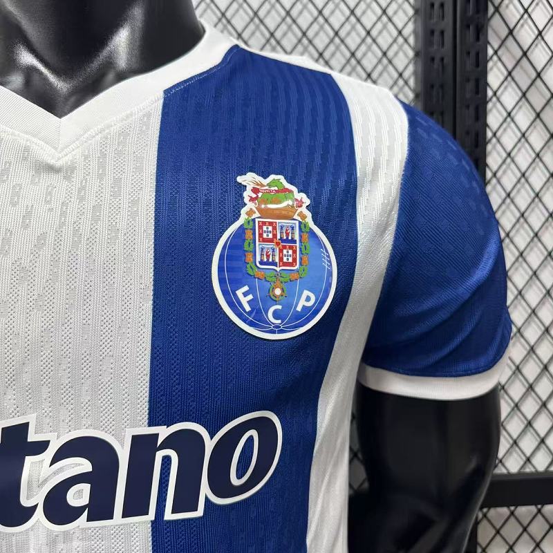 FC Porto Local Versión Jugador 2026/27 (Azul) 5