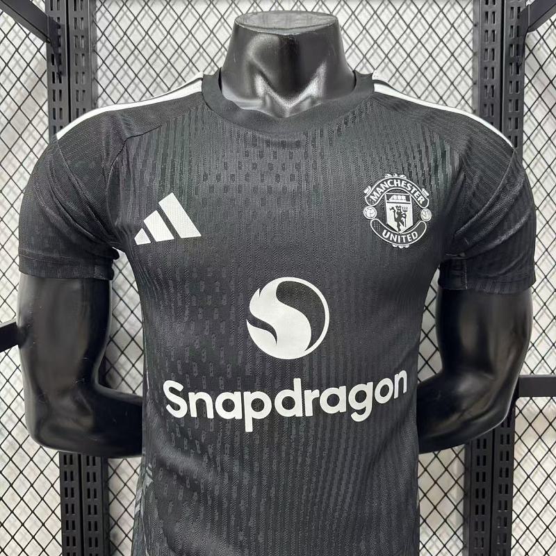 Manchester United Portero Versión Jugador 2026/27 (Negra) 3