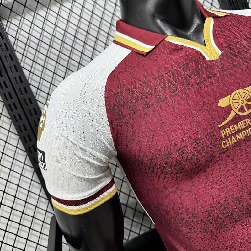 Arsenal Edición Especial Versión Jugador 2026 (Granate) 4