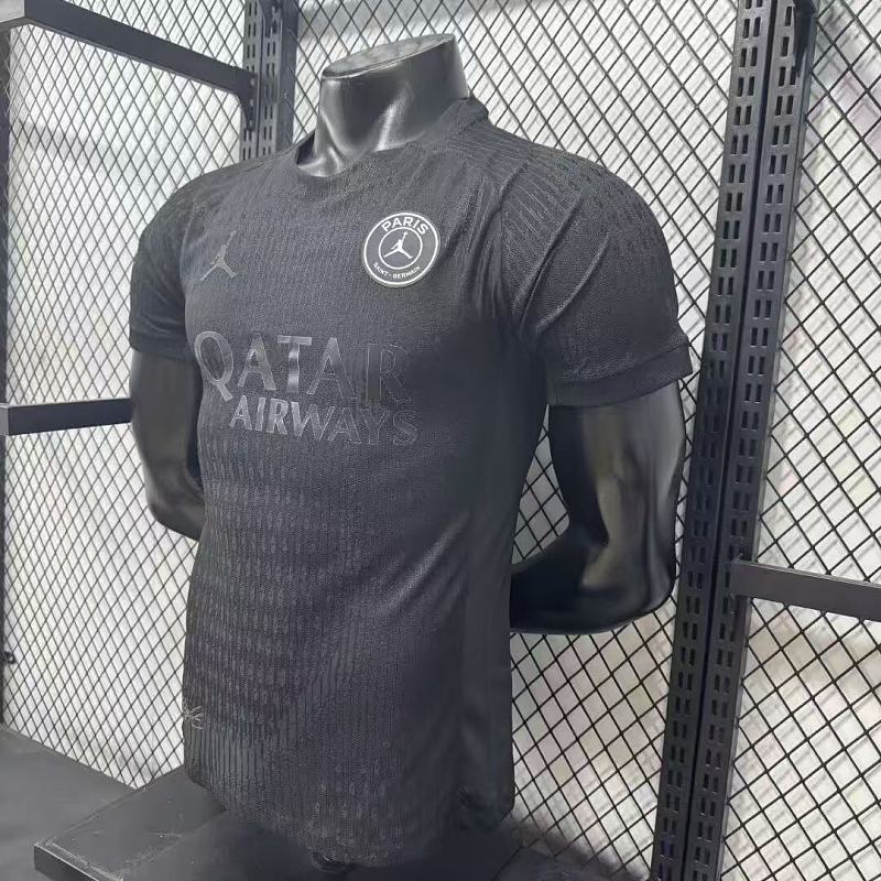 Paris Saint-Germain Edición Especial Versión Jugador 2026/27 (Negra) 7