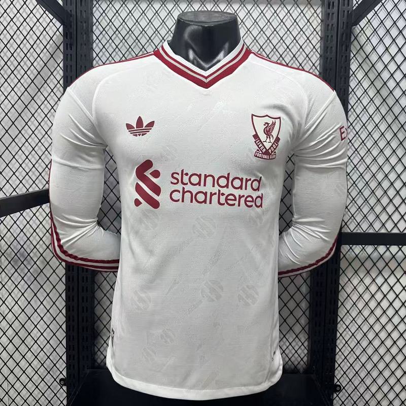 Liverpool Visitante Versión Jugador 2026/27 (Blanca, Manga Larga)