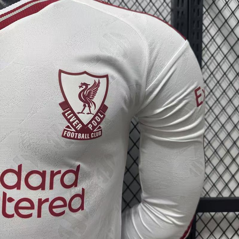 Liverpool Visitante Versión Jugador 2026/27 (Blanca, Manga Larga) 5