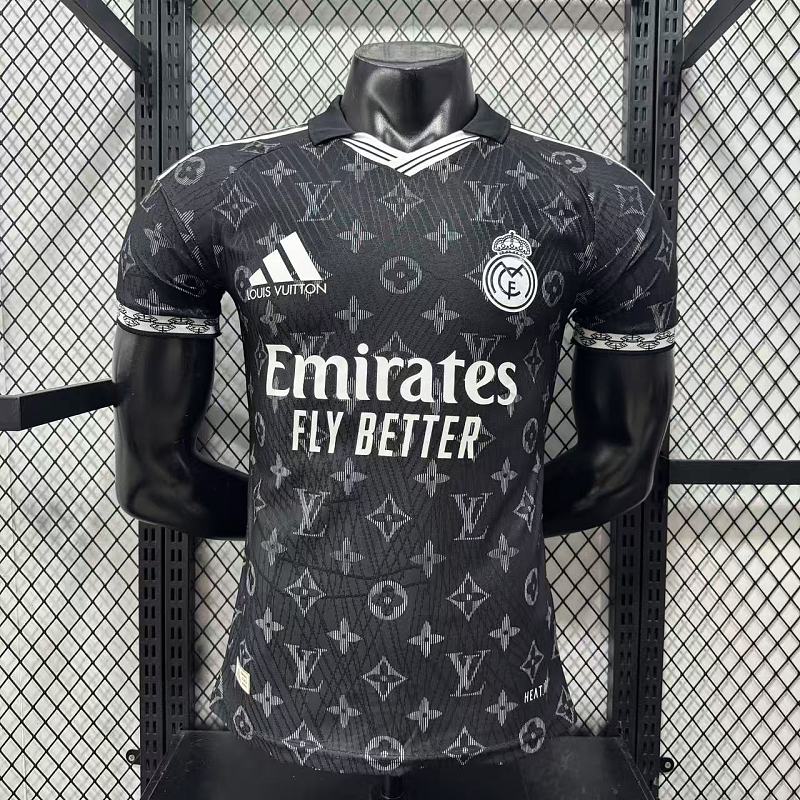 Real Madrid Edición Especial Versión Jugador 2026/27 (Negra)
