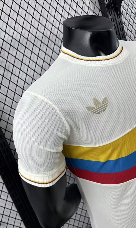 Colombia Local Versión Jugador (Blanca) 3