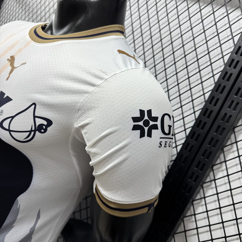 Pumas UNAM Local Versión Jugador 2026/27 (Blanca) 4