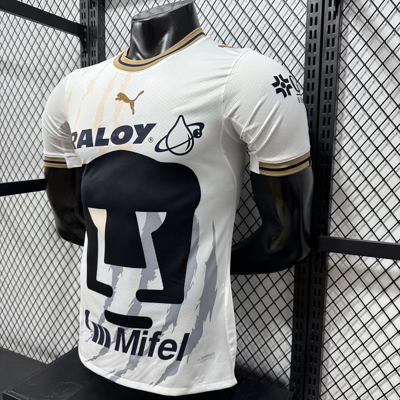 Pumas UNAM Local Versión Jugador 2026/27 (Blanca) 6