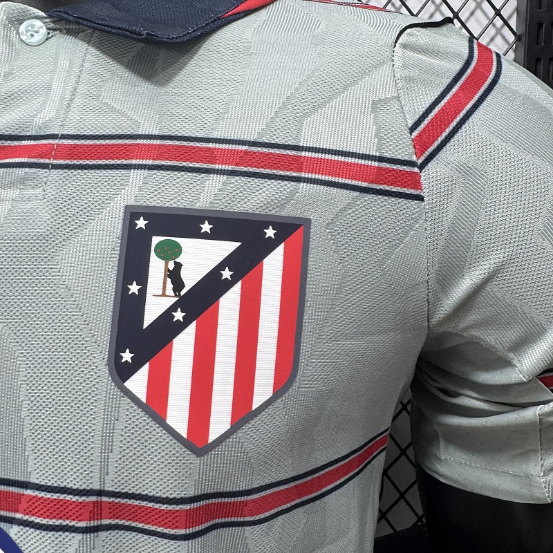 Atletico Madrid Tercera Versión Jugador 2026/27 (Gris) 6