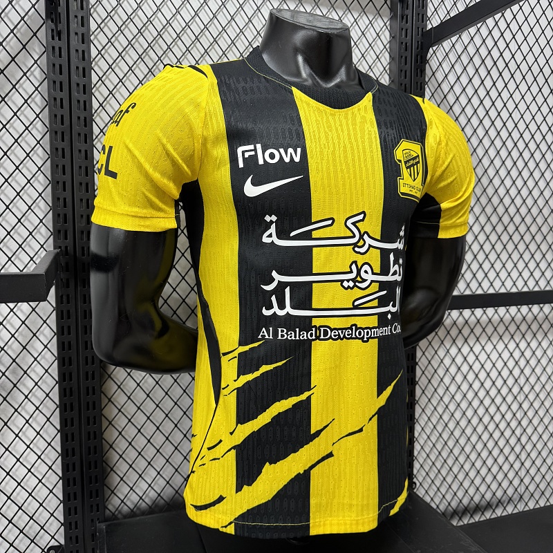 Al Ittihad Local Versión Jugador 2026/27 (Amarilla) 6