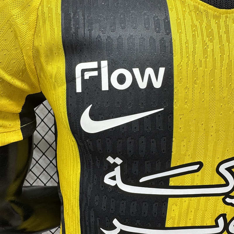 Al Ittihad Local Versión Jugador 2026/27 (Amarilla) 8