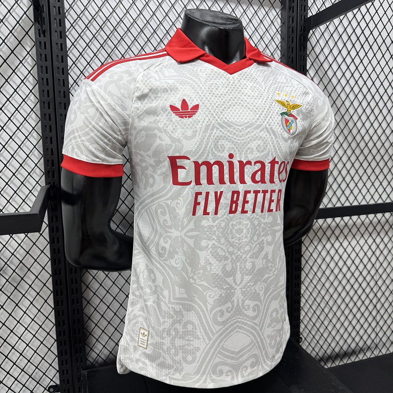 Benfica Visitante Versión Jugador 2026/27 (Blanca) 7