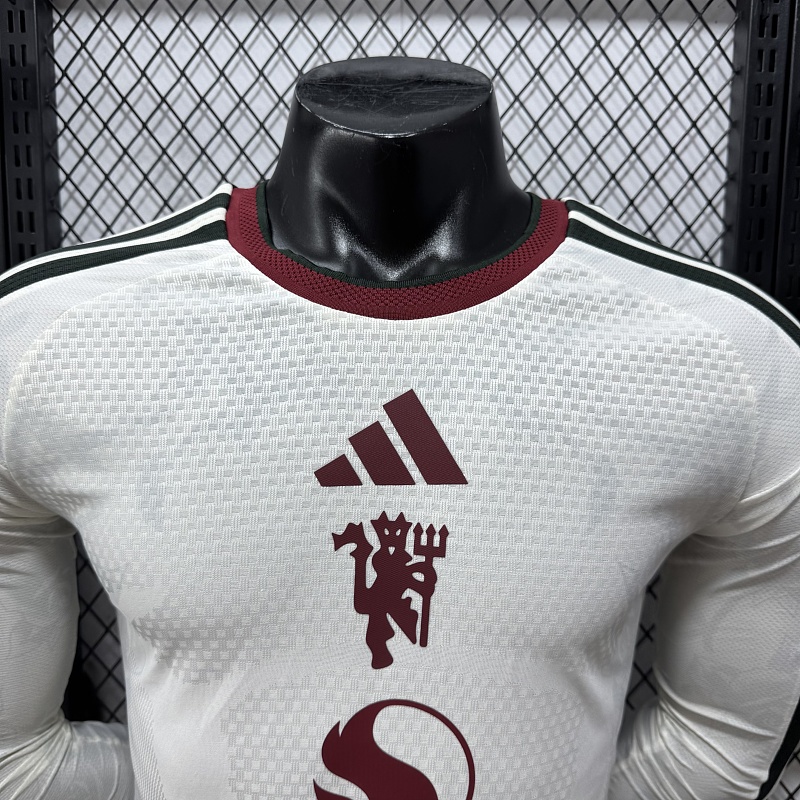 Manchester United Tercera Versión Jugador 2026/27 (Blanca, Manga Larga) 9