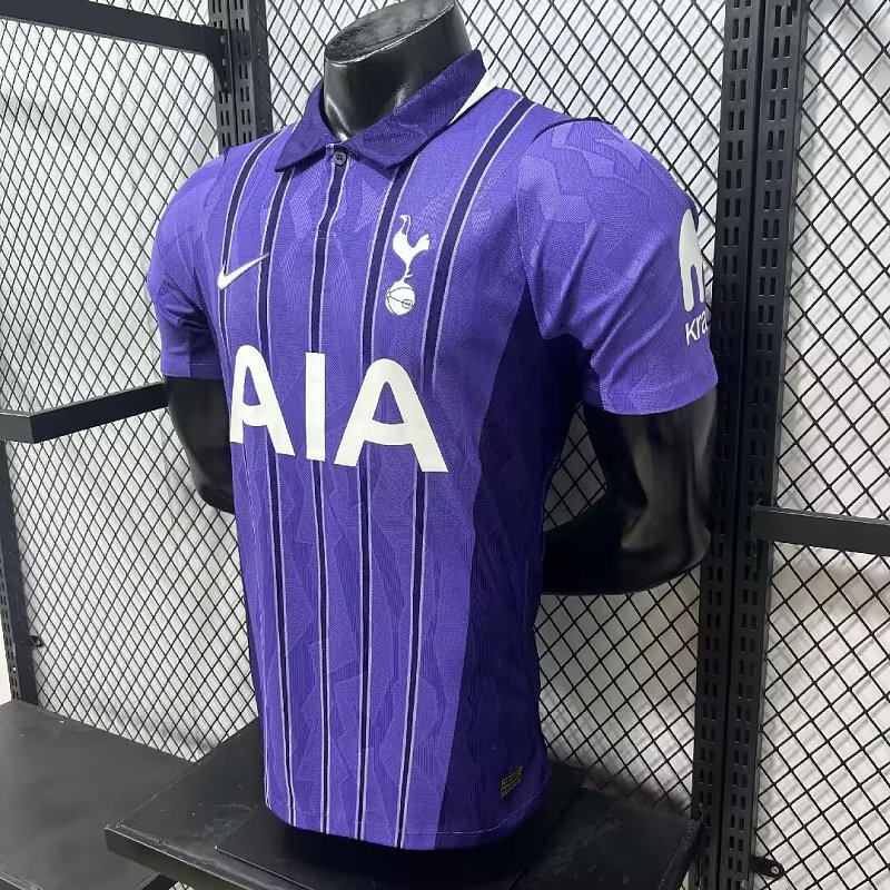 Tottenham Hotspur Tercera Versión Jugador 2026/27 (Morada) 4