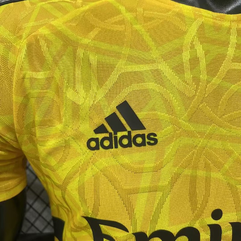 Real Madrid Edición Especial Versión Jugador (Amarilla) 8