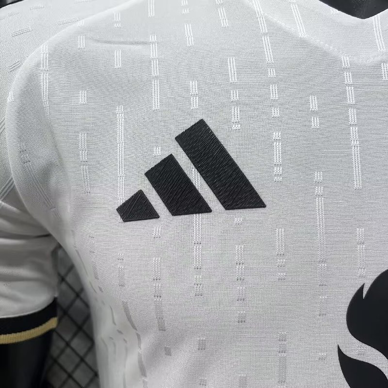Manchester United Edición Especial Versión Jugador 2026 (Blanca) 7