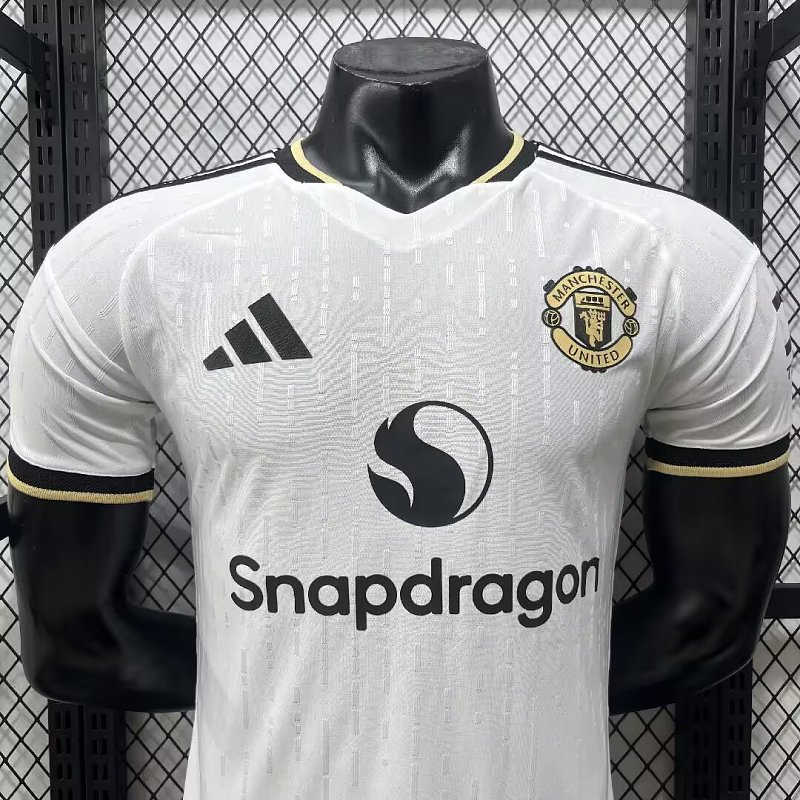 Manchester United Edición Especial Versión Jugador 2026 (Blanca) 8