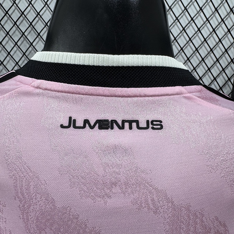 Juventus Visitante Versión Jugador 2026/27 (Rosa, Manga Larga) 2