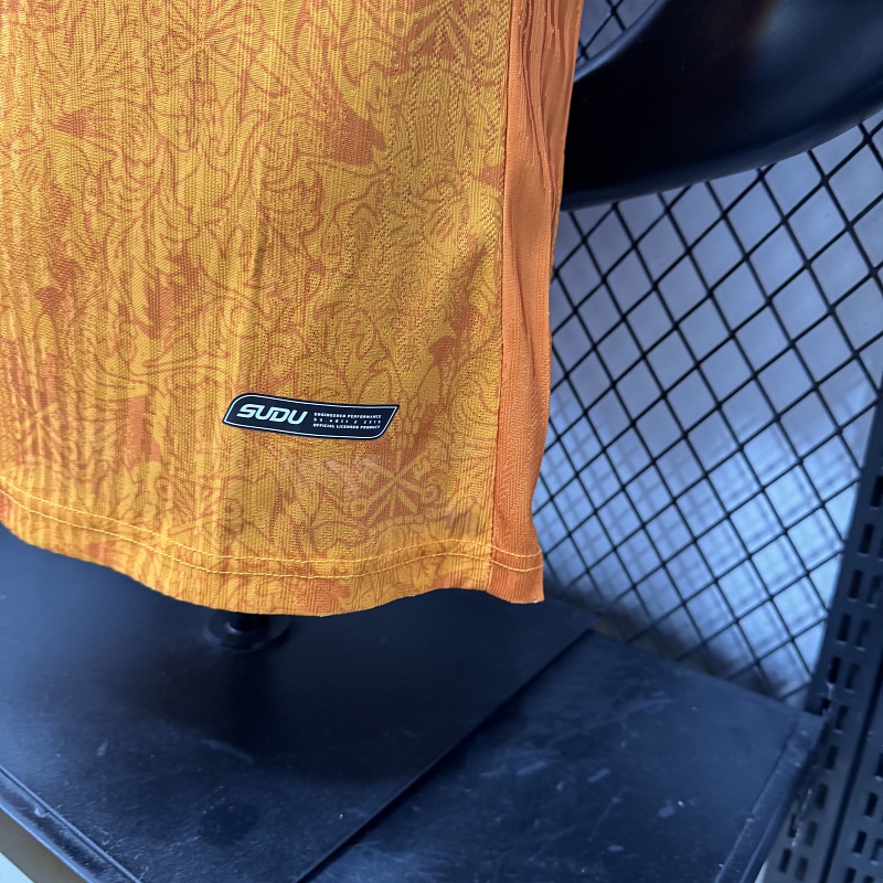 Wolverhampton Local Versión Jugador 2026/27 (Naranja) 3