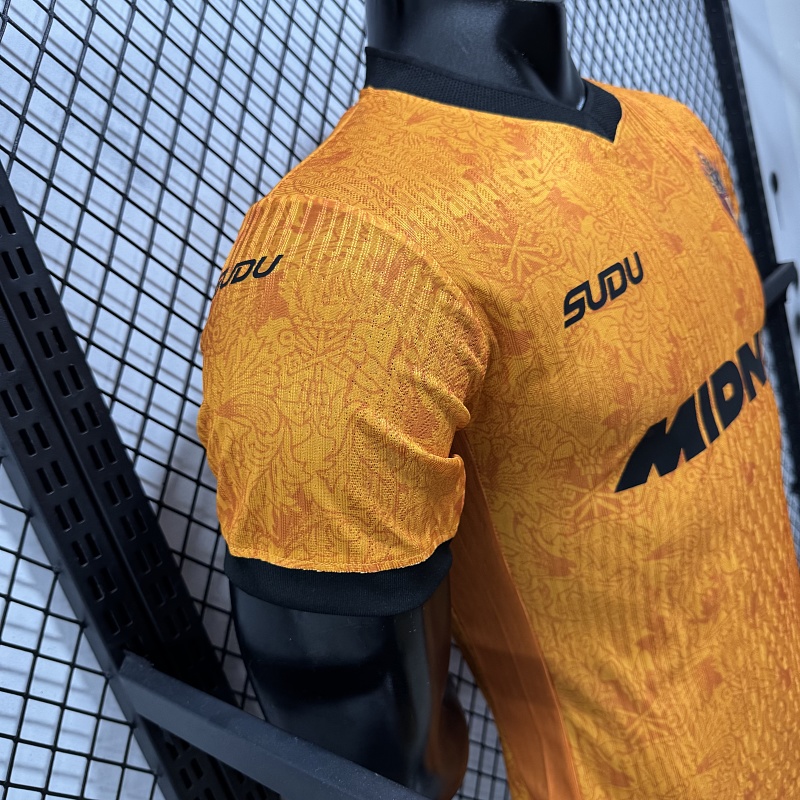 Wolverhampton Local Versión Jugador 2026/27 (Naranja) 5