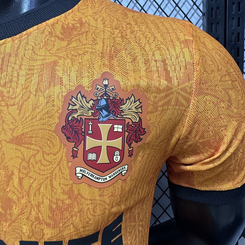Wolverhampton Local Versión Jugador 2026/27 (Naranja) 8