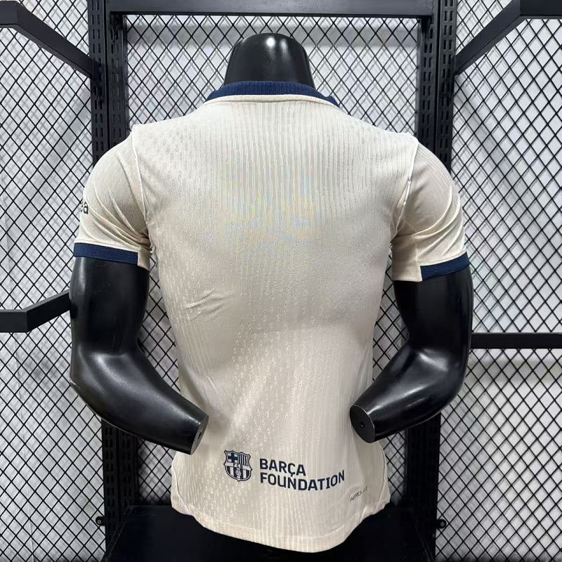 FC Barcelona Cuarta Versión Jugador 2026/27 (Beige) 10
