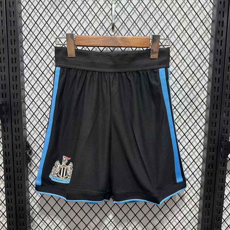 Newcastle United Short Local Versión Jugador 2026/27 (Negro)