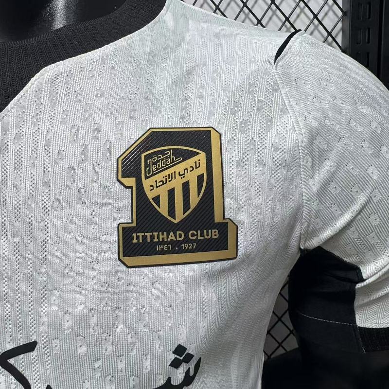 Al Ittihad Visitante Versión Jugador 2026/27 (Blanca) 7