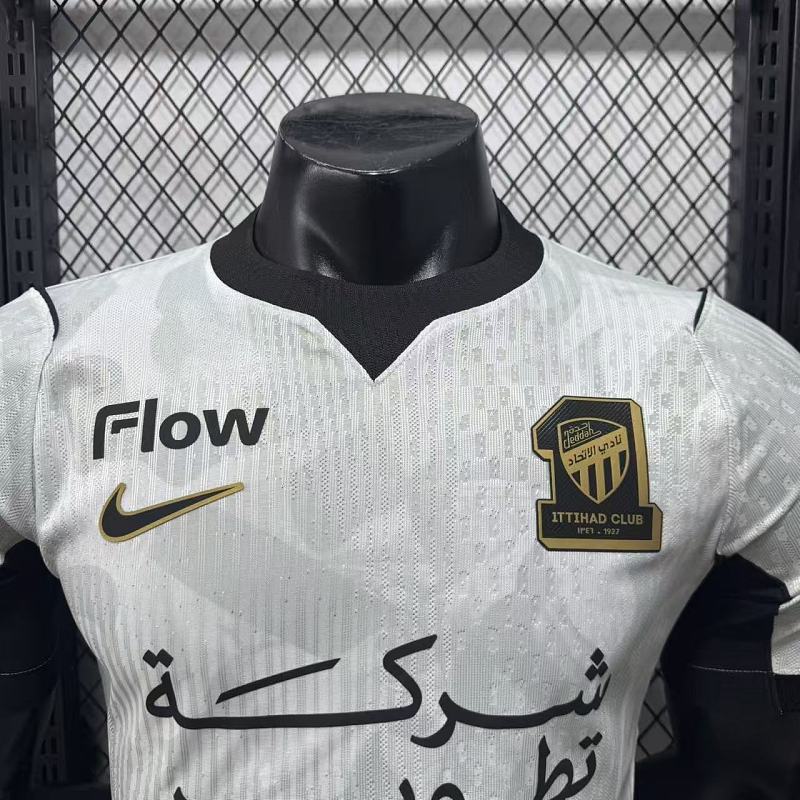 Al Ittihad Visitante Versión Jugador 2026/27 (Blanca) 9